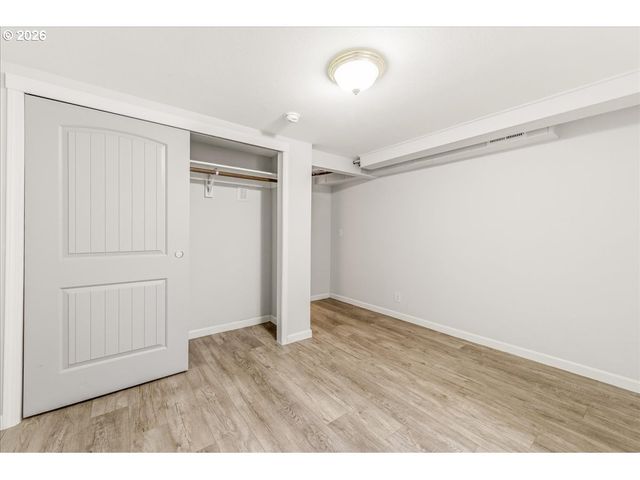 7910 N MCKENNA Ave, Portland, OR 97203