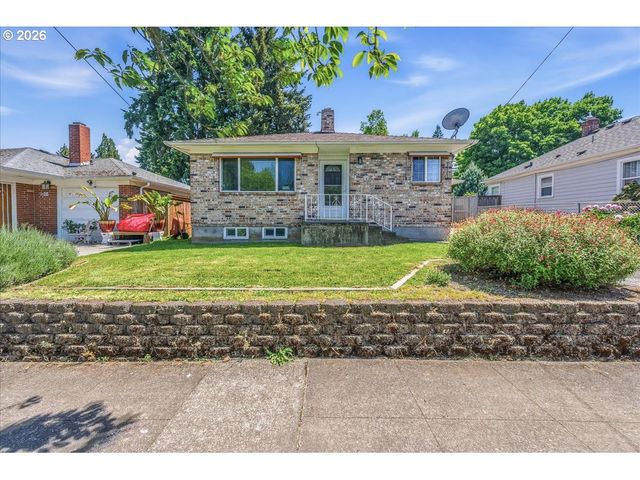 7910 N MCKENNA Ave, Portland, OR 97203