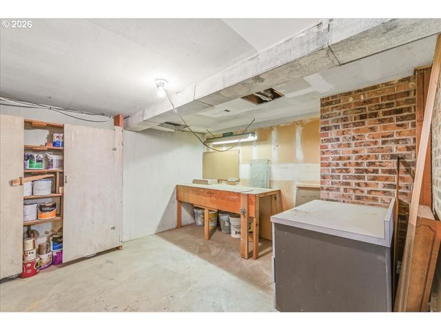 7910 N MCKENNA Ave, Portland, OR 97203