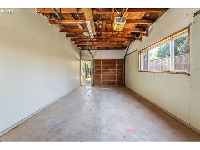 7910 N MCKENNA Ave, Portland, OR 97203