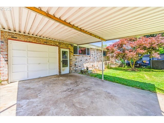 7910 N MCKENNA Ave, Portland, OR 97203