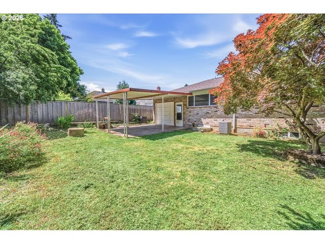 7910 N MCKENNA Ave, Portland, OR 97203
