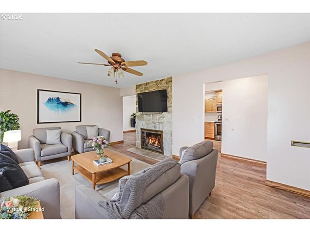 7910 N MCKENNA Ave, Portland, OR 97203