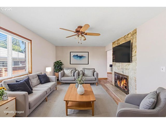 7910 N MCKENNA Ave, Portland, OR 97203