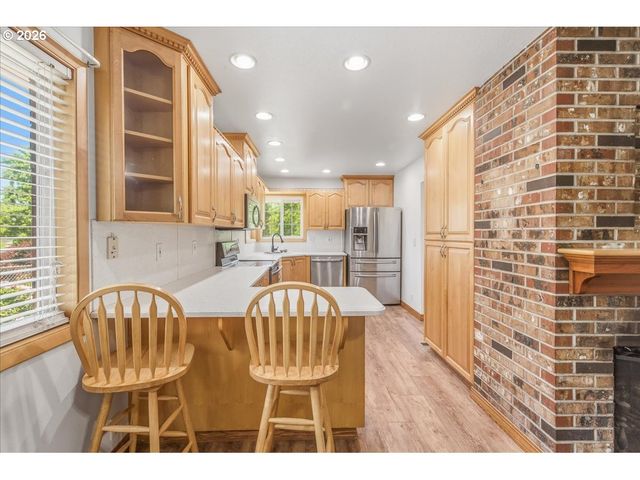 7910 N MCKENNA Ave, Portland, OR 97203