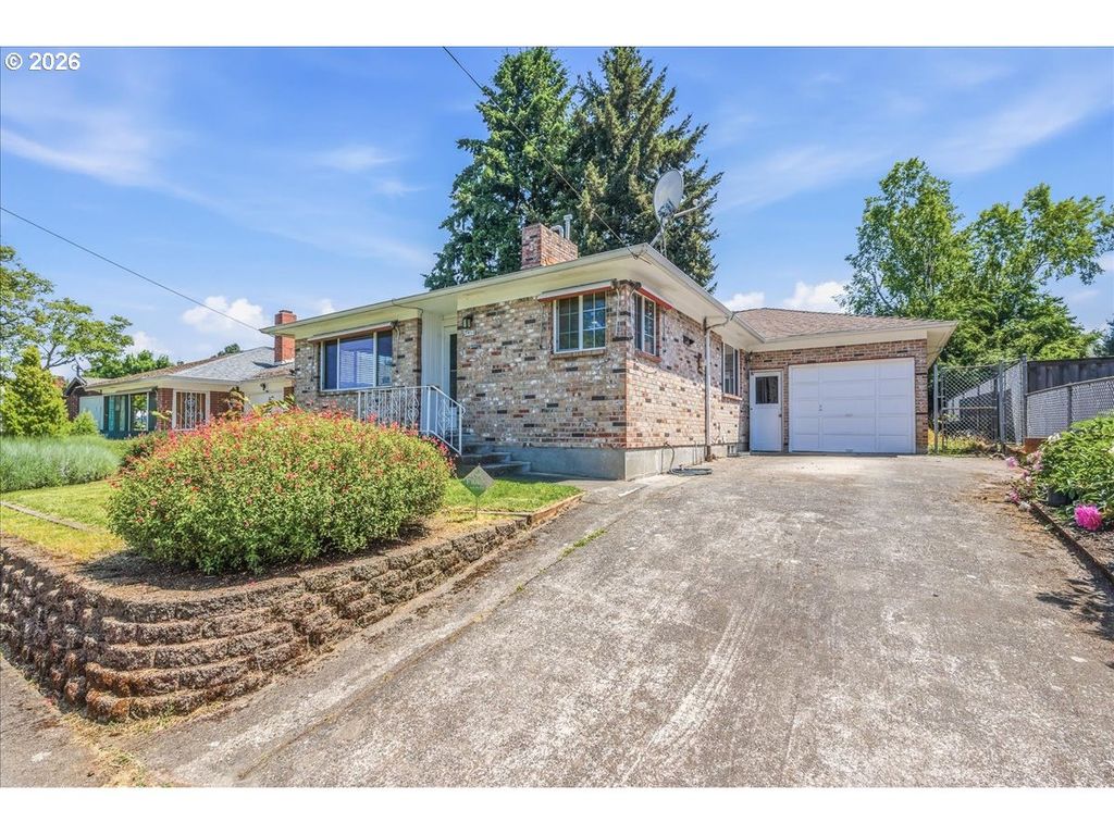 7910 N MCKENNA Ave, Portland, OR 97203