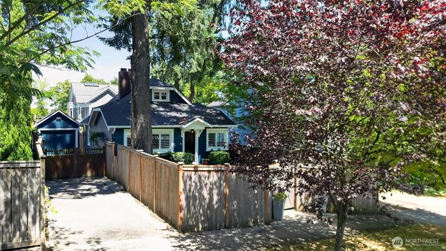 3806 E Galer Street, Seattle, WA 98112