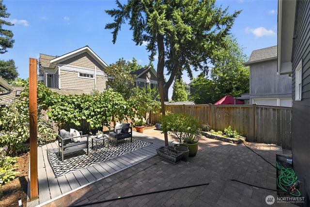 3806 E Galer Street, Seattle, WA 98112