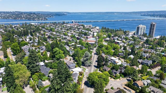 3806 E Galer Street, Seattle, WA 98112