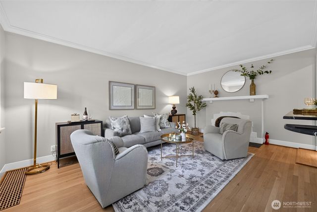 3806 E Galer Street, Seattle, WA 98112