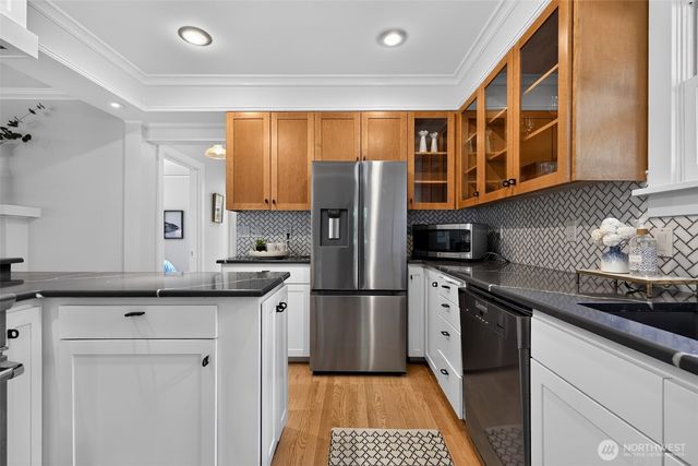 3806 E Galer Street, Seattle, WA 98112