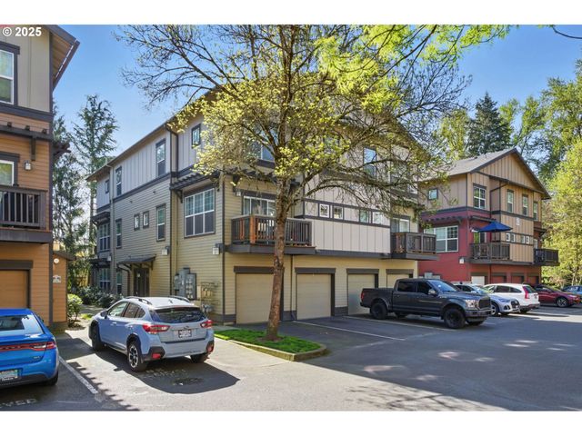 22864 Sw FOREST CREEK Dr 200, Sherwood, OR 97140