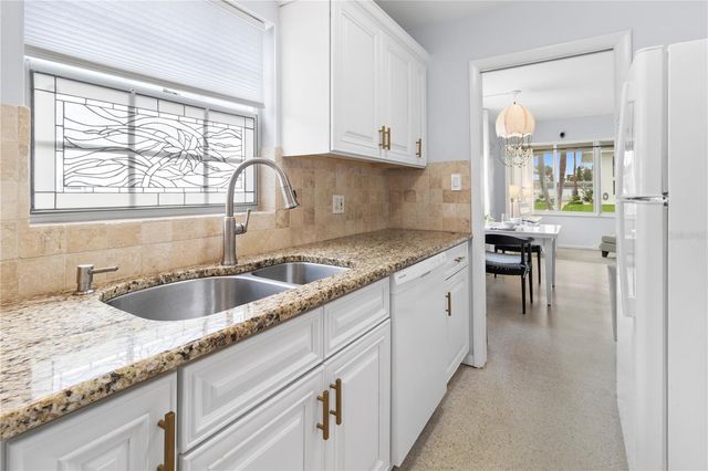 5400 GULF DRIVE 18, Holmes Beach, FL 34217