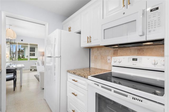 5400 GULF DRIVE 18, Holmes Beach, FL 34217