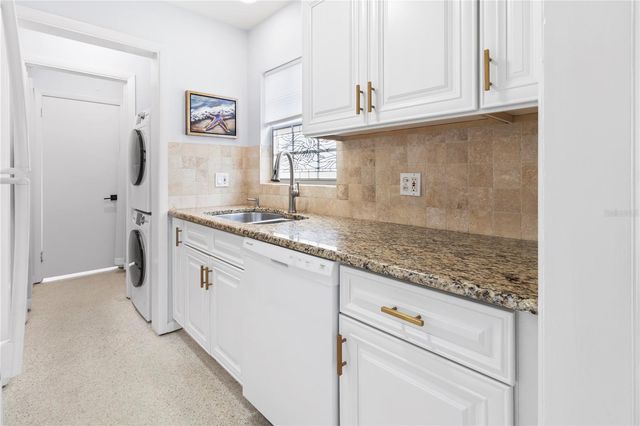 5400 GULF DRIVE 18, Holmes Beach, FL 34217