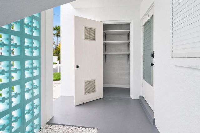 5400 GULF DRIVE 18, Holmes Beach, FL 34217
