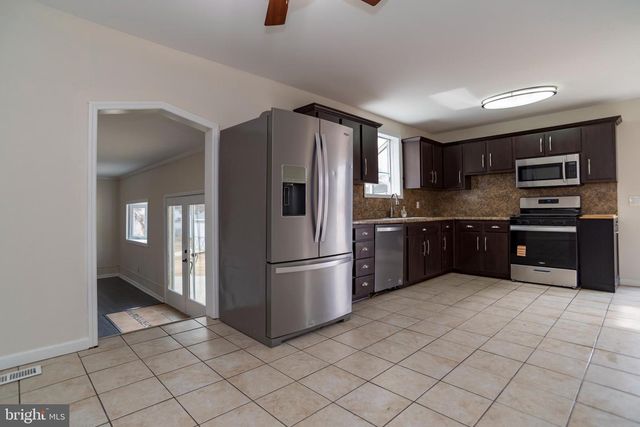 2427 BUTTONWOOD LN, Millville, NJ 08332