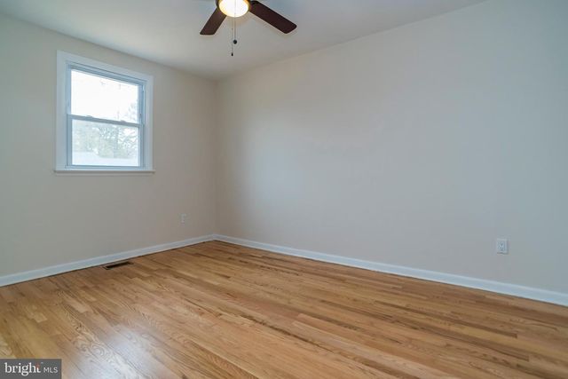 2427 BUTTONWOOD LN, Millville, NJ 08332