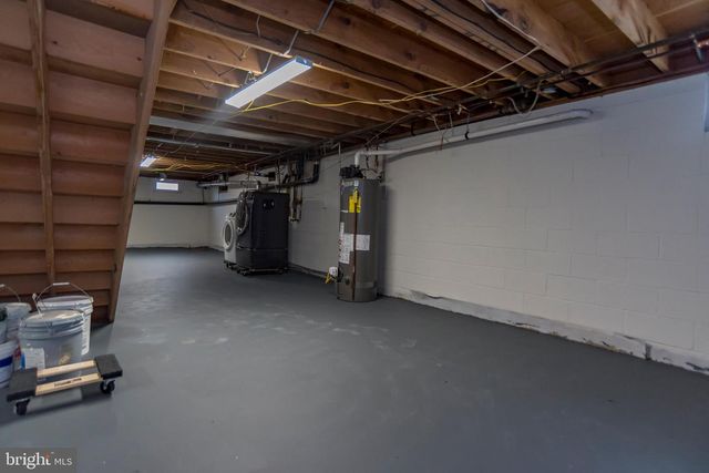 2427 BUTTONWOOD LN, Millville, NJ 08332