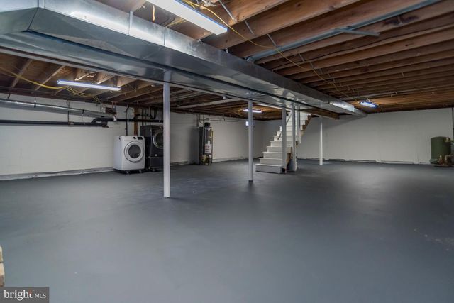 2427 BUTTONWOOD LN, Millville, NJ 08332