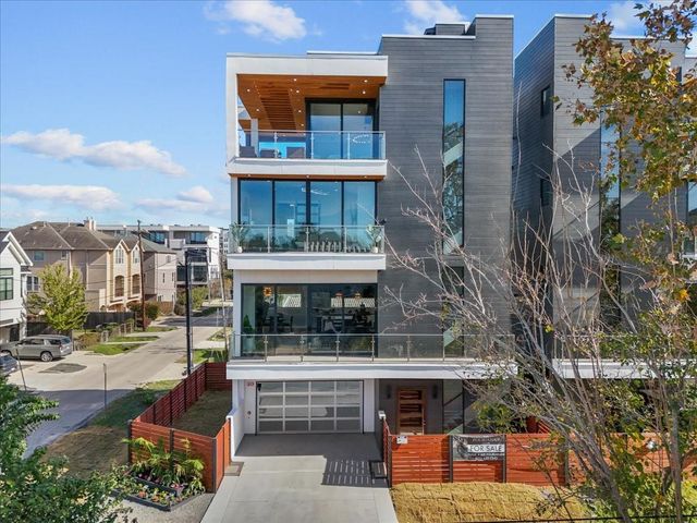 516 Reinerman Street, Houston, TX 77007