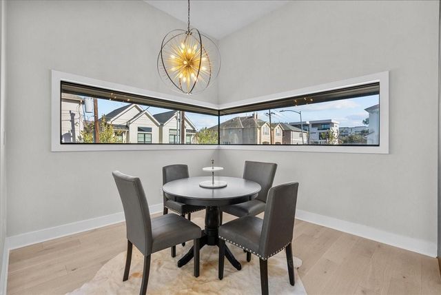 516 Reinerman Street, Houston, TX 77007