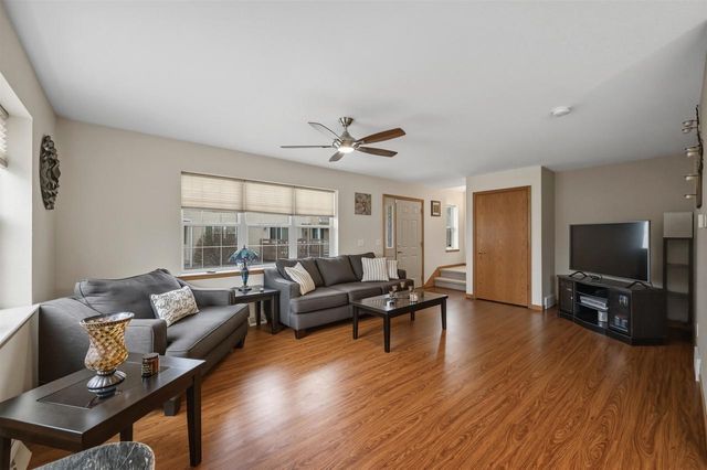 923 Chandler Lane, Sun Prairie, WI 53590