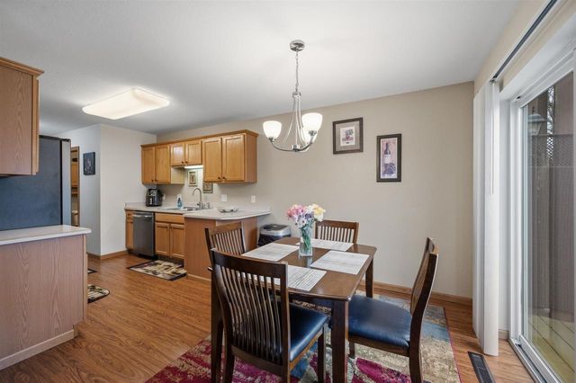 923 Chandler Lane, Sun Prairie, WI 53590