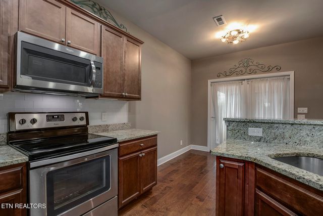 3115 Oakwood Hills Lane, Knoxville, TN 37931