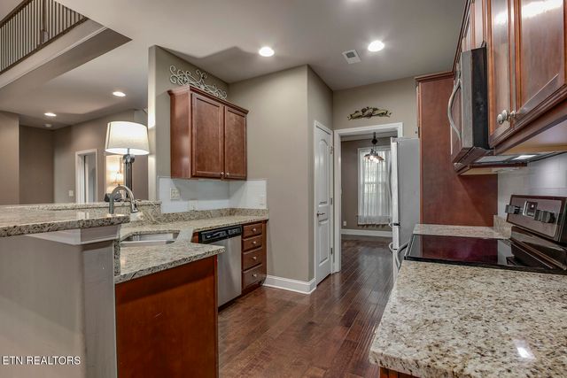 3115 Oakwood Hills Lane, Knoxville, TN 37931