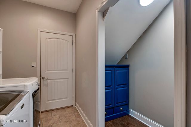 3115 Oakwood Hills Lane, Knoxville, TN 37931