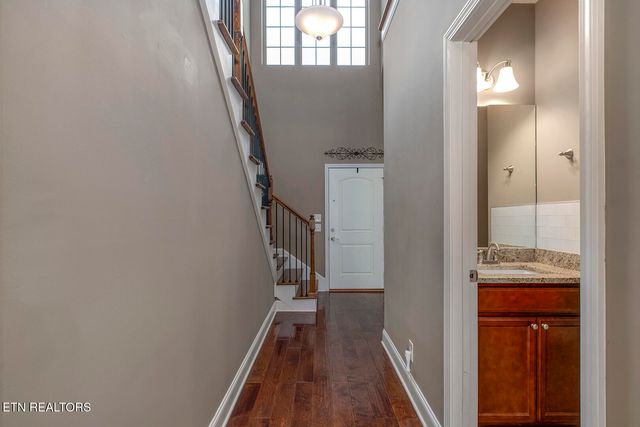 3115 Oakwood Hills Lane, Knoxville, TN 37931