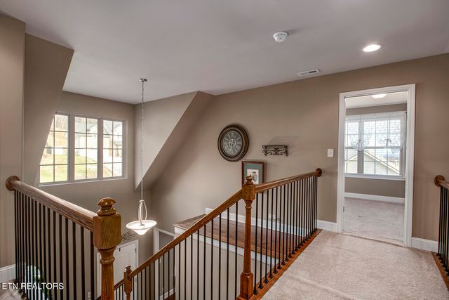 3115 Oakwood Hills Lane, Knoxville, TN 37931