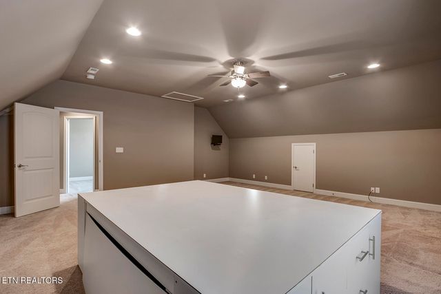 3115 Oakwood Hills Lane, Knoxville, TN 37931