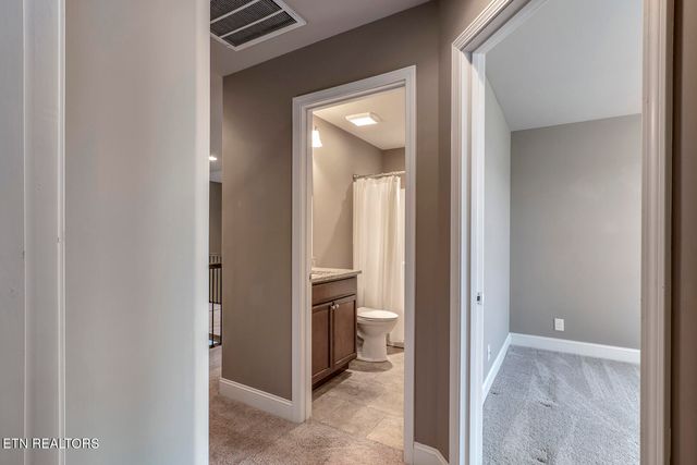 3115 Oakwood Hills Lane, Knoxville, TN 37931