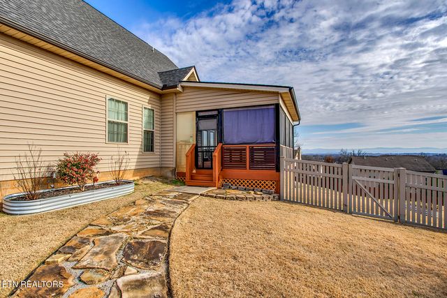 3115 Oakwood Hills Lane, Knoxville, TN 37931