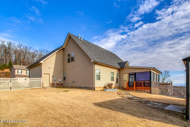 3115 Oakwood Hills Lane, Knoxville, TN 37931