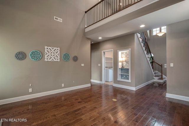 3115 Oakwood Hills Lane, Knoxville, TN 37931