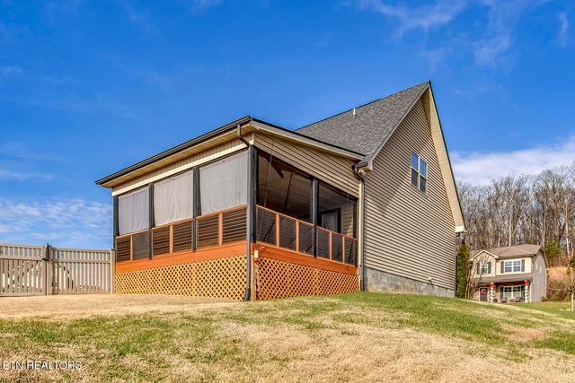 3115 Oakwood Hills Lane, Knoxville, TN 37931