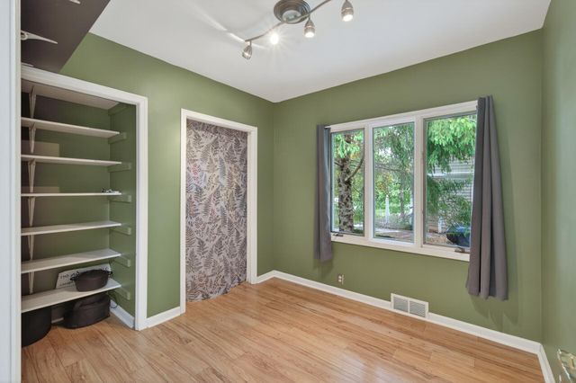 944 Mahtomedi Avenue, Mahtomedi, MN 55115