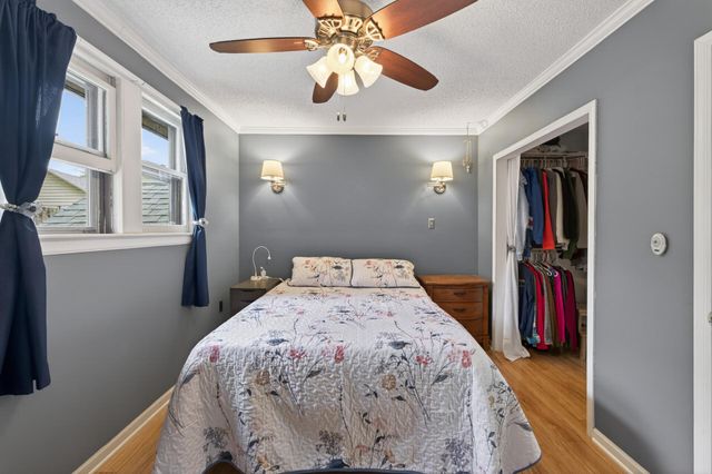 944 Mahtomedi Avenue, Mahtomedi, MN 55115