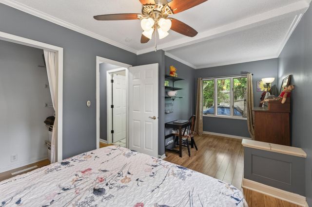 944 Mahtomedi Avenue, Mahtomedi, MN 55115