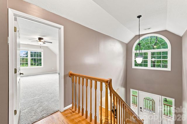 95 Holly Ridge Road, Waynesville, NC 28786