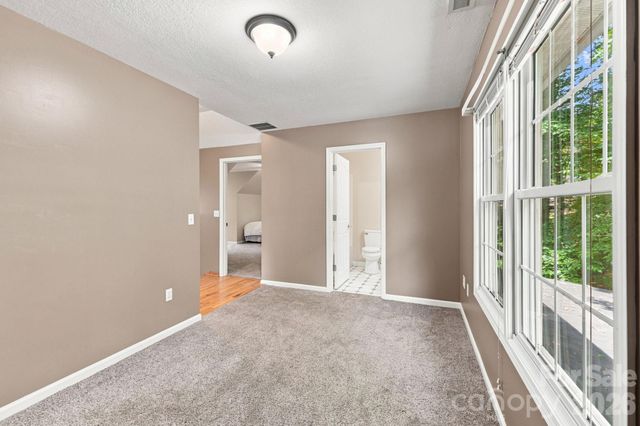 95 Holly Ridge Road, Waynesville, NC 28786