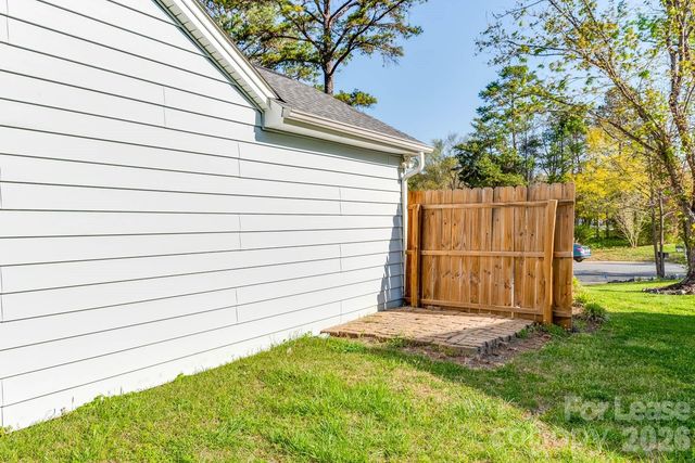 13818 Faversham Court, Pineville, NC 28134