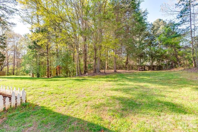 13818 Faversham Court, Pineville, NC 28134