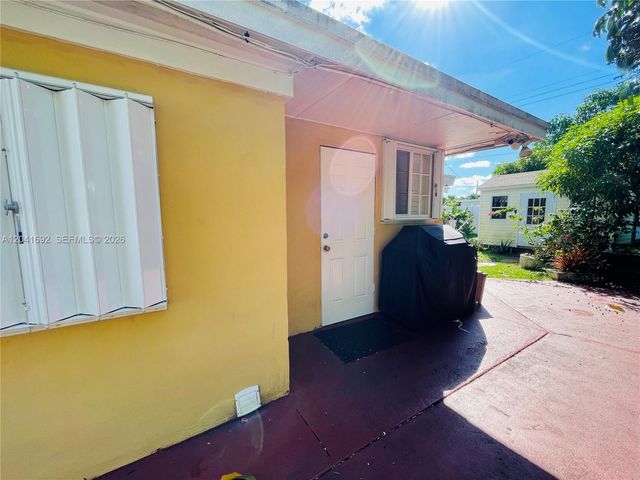 6118 Mayo Street 2, Hollywood, FL 33023