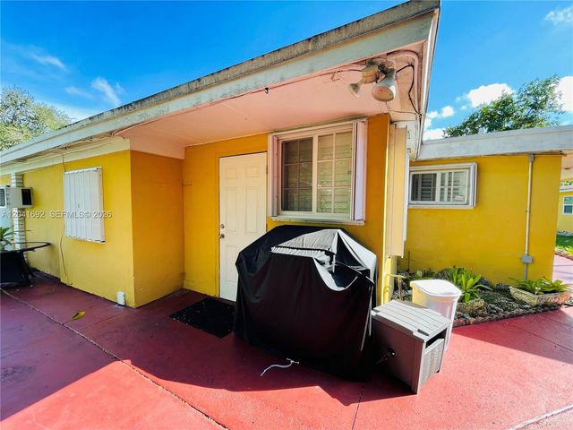 6118 Mayo Street 2, Hollywood, FL 33023