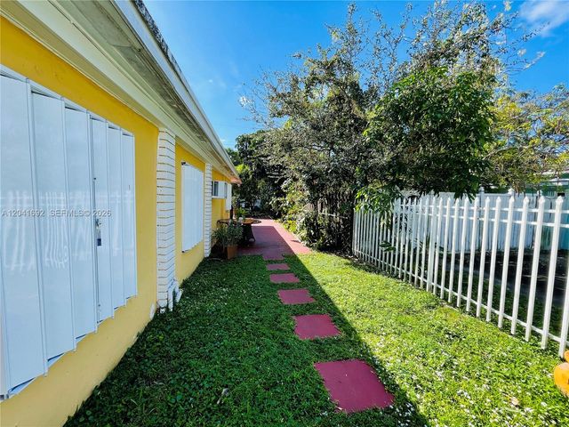 6118 Mayo Street 2, Hollywood, FL 33023