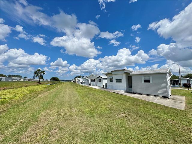 7015 FAIRVIEW VILLAGE CIRCLE, Winter Haven, FL 33881